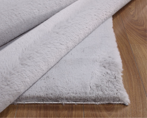 Новая поставка ковров из Турции